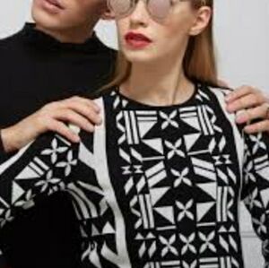H&M Sweater Pullover Aztec Snowflake size M